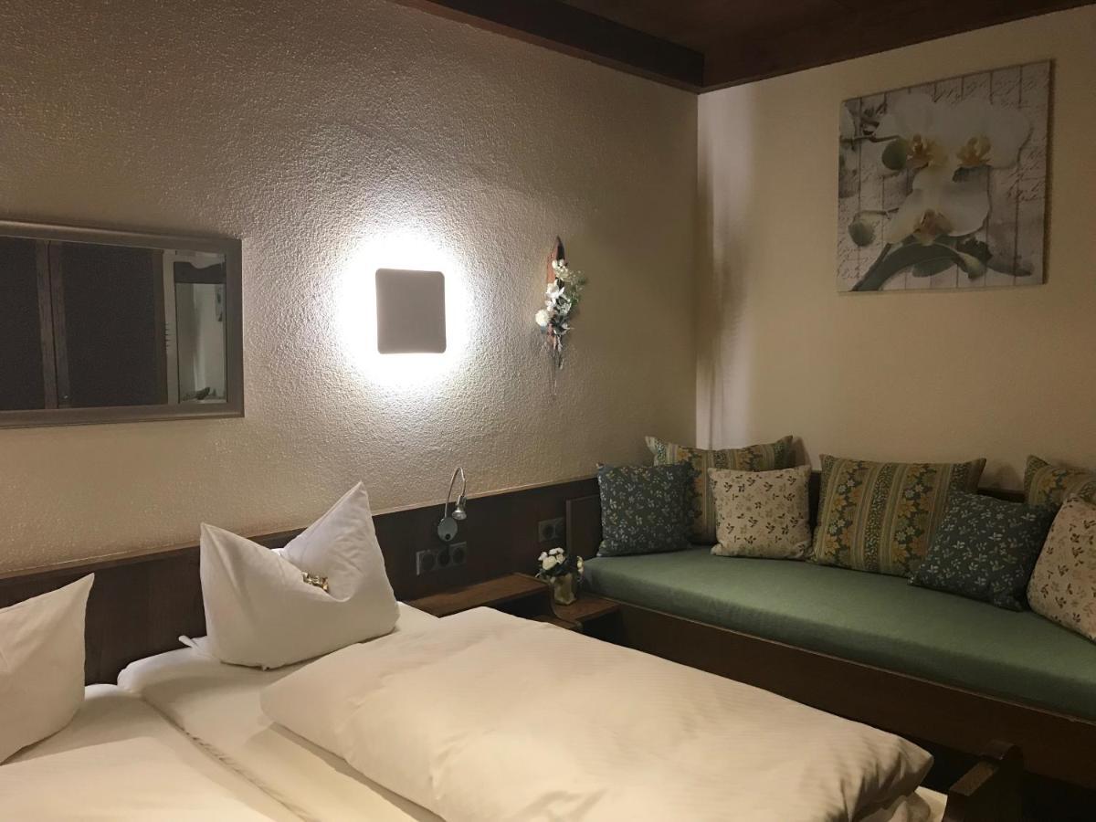 Gasthof & Hotel Goldener Hirsch Bad Berneck im Fichtelgebirge Eksteriør bilde
